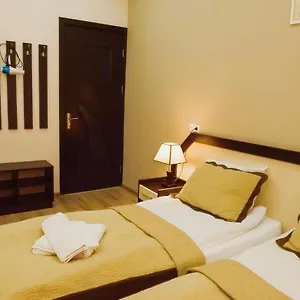 3* Hotel Backstreet - Near Central